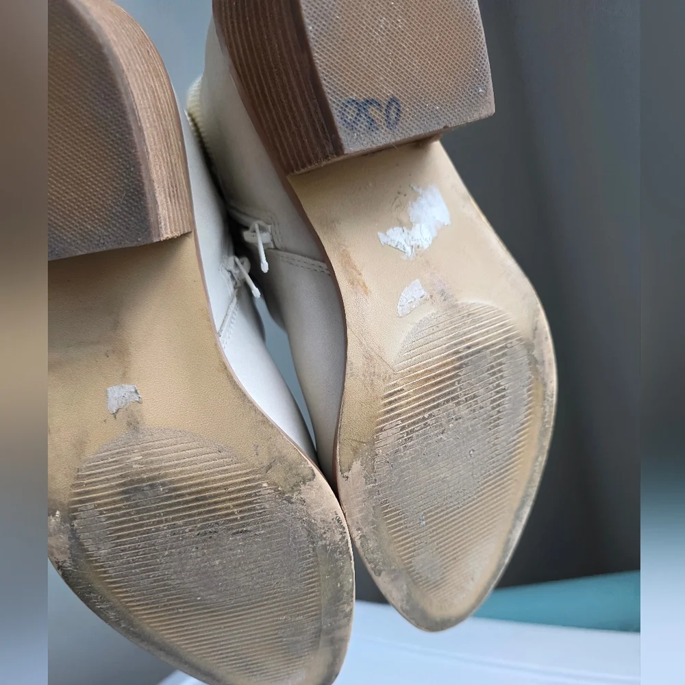 DV by Dolce Vita Perpetua Booties Women's cream color sz 9 - Picture 7 of 8